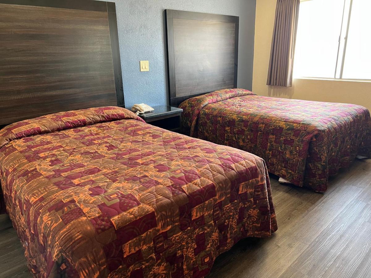 Economy Inn Fresno Luaran gambar