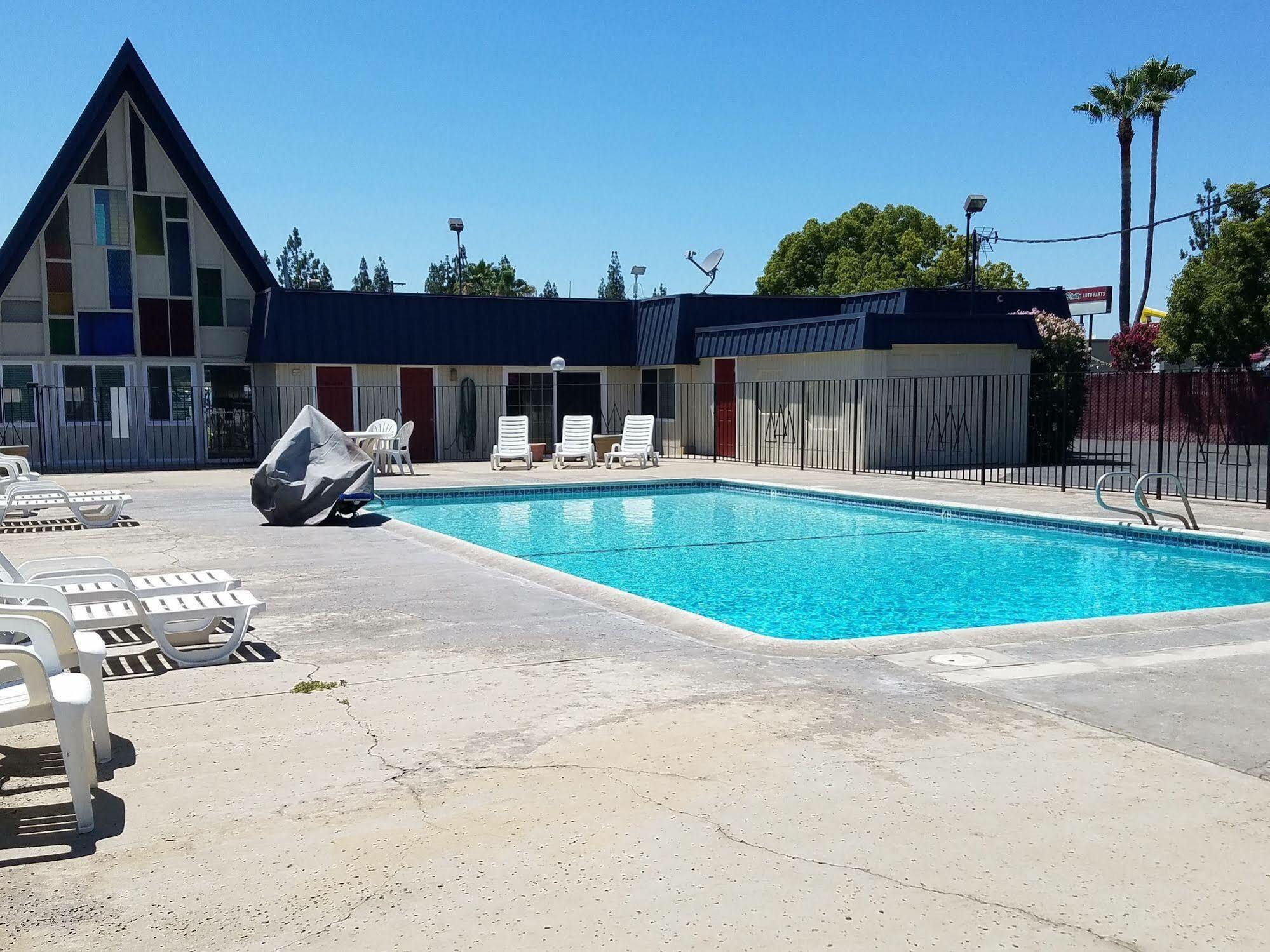 Economy Inn Fresno Luaran gambar